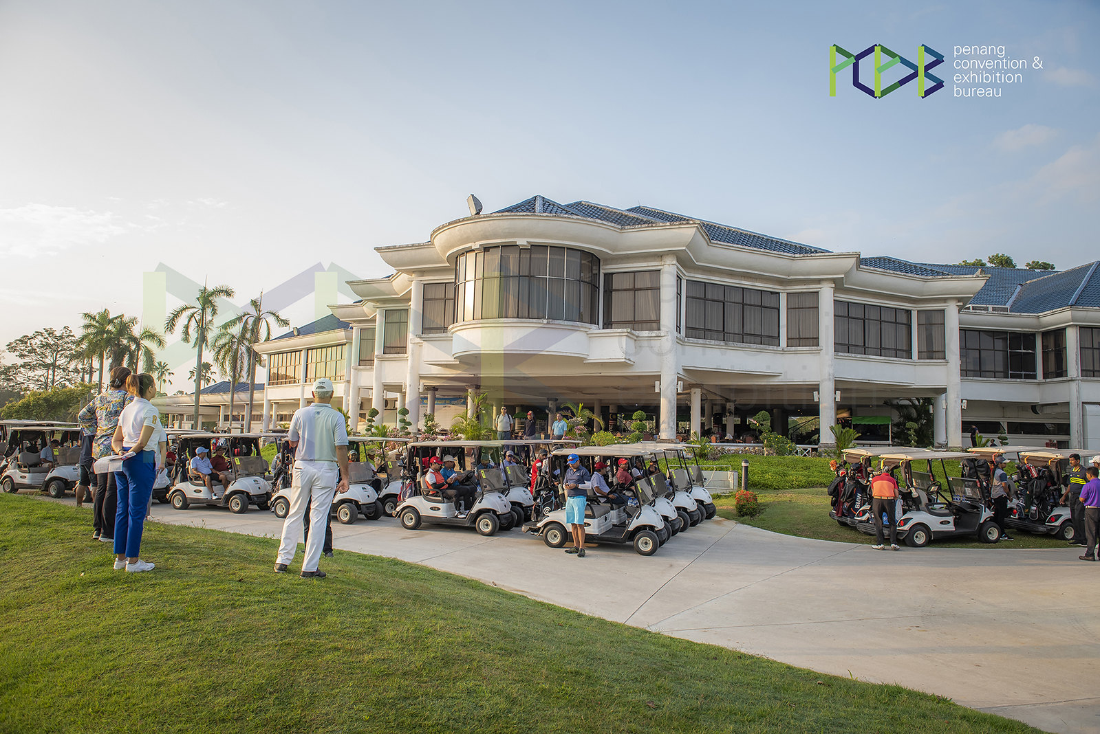 INVITATIONAL GOLF 2019 Day2